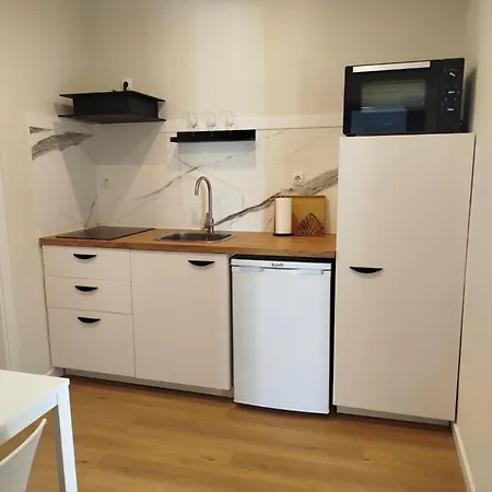 Romantic And Renewed 1 Bedroom In Campolide - 2s Apartament